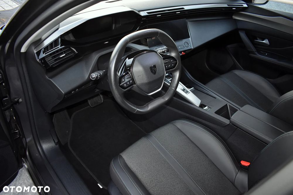 Peugeot 308 180 e-EAT8 GT - 20