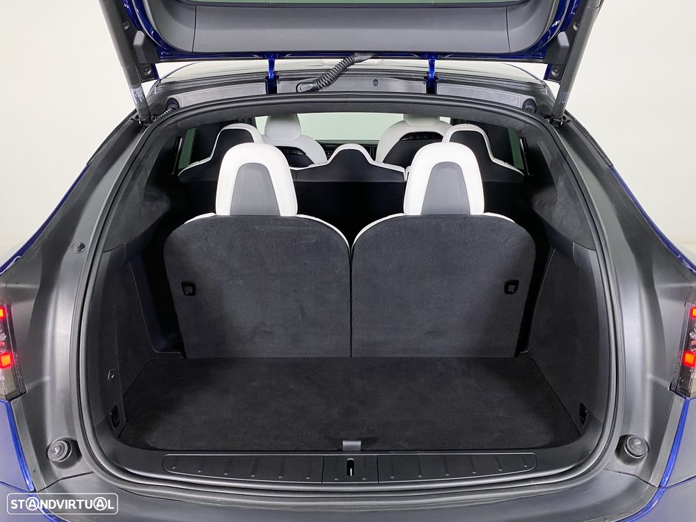 Tesla Model X 100D - 13