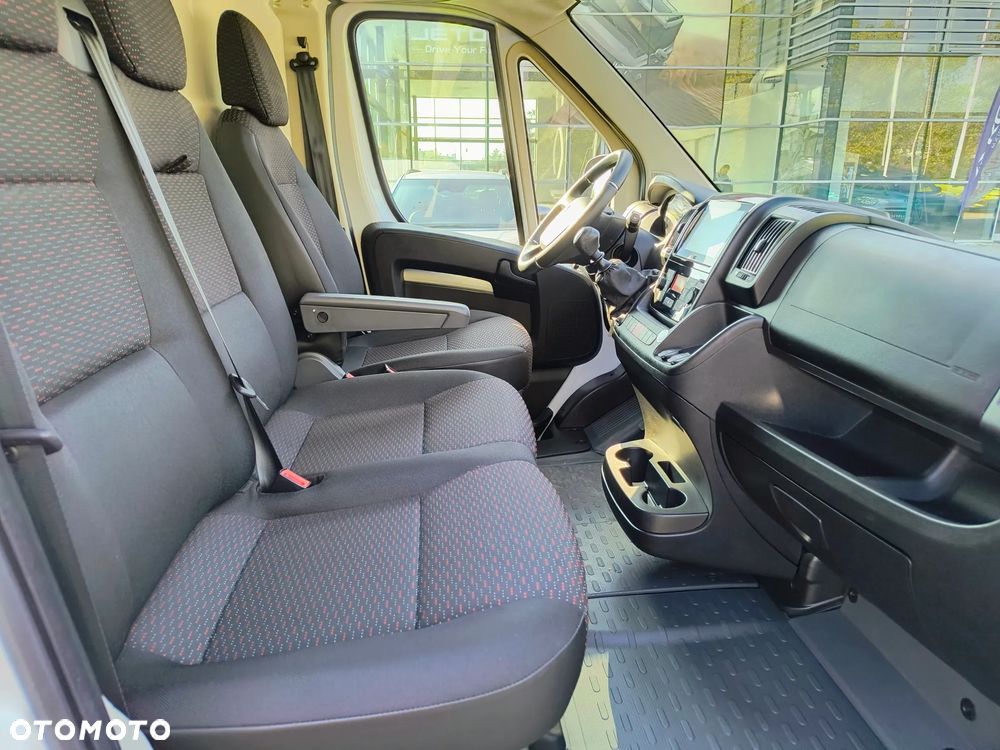 Peugeot Boxer L3H2 140KM Niski Przebieg Jak Nowy - 11