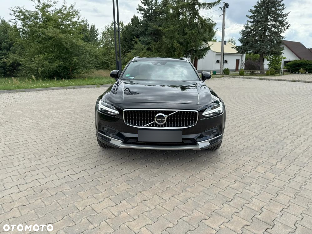 Volvo V90 Cross Country D5 AWD Pro - 2