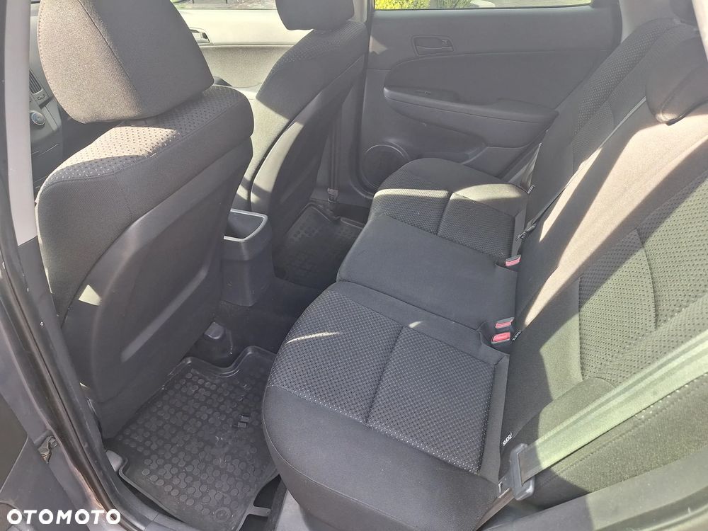 Hyundai i30 1.4 Classic + - 9