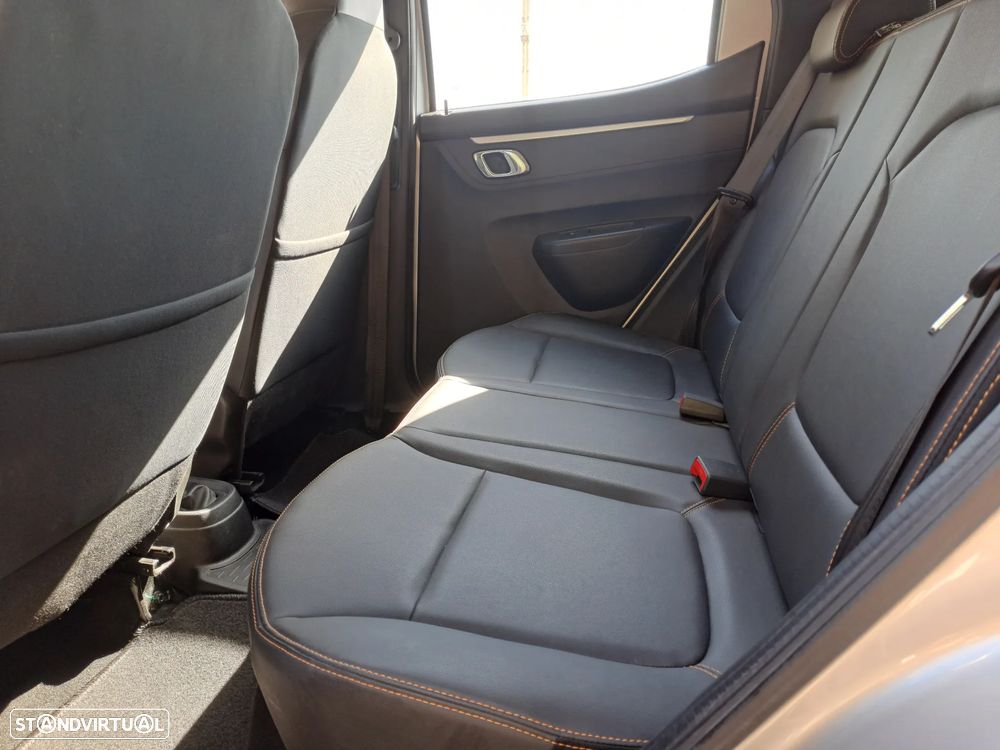 Dacia Spring Comfort Plus - 12
