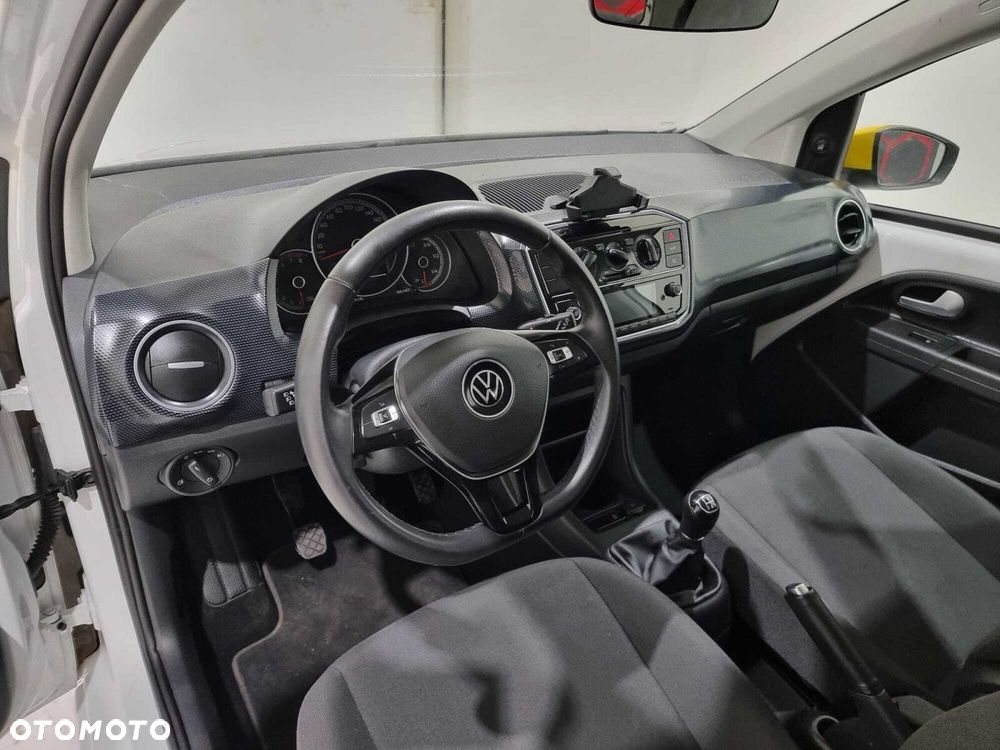 Volkswagen up! - 15