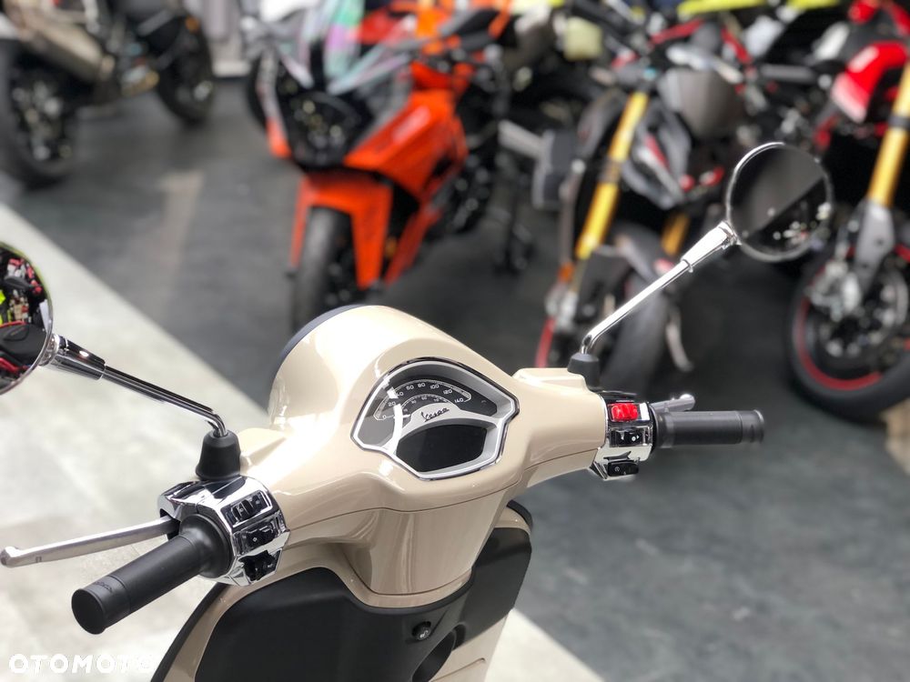 Vespa Primavera - 13