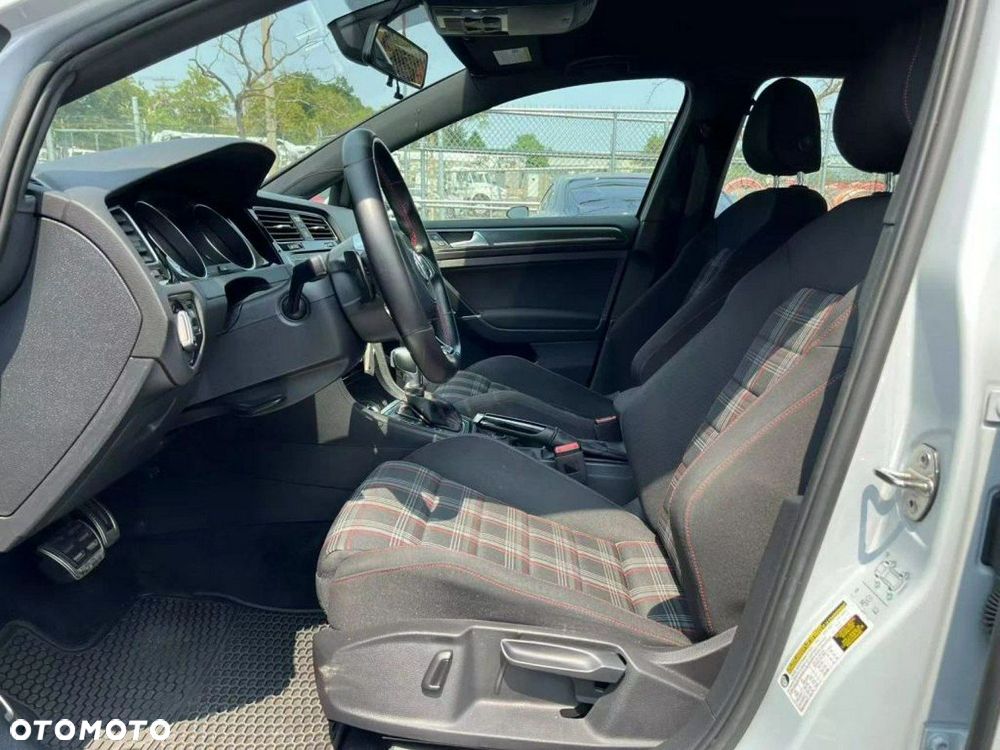 Volkswagen Golf 2.0 TSI GTI DSG - 7