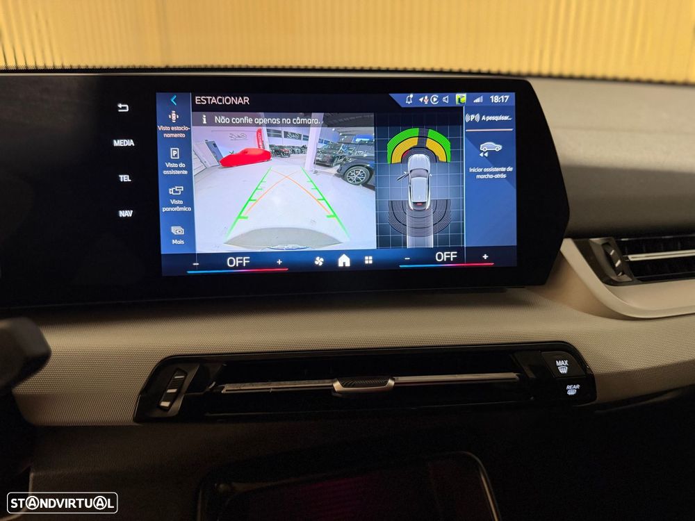 BMW iX2 eDrive20 - 24