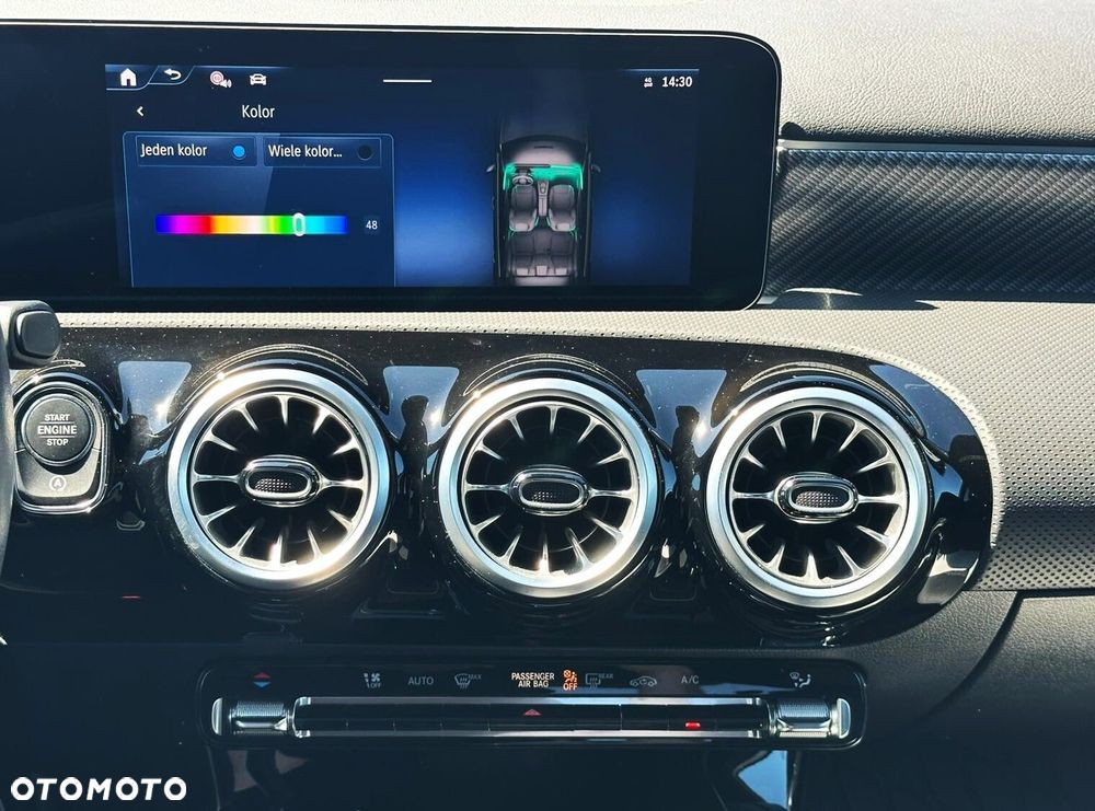 Mercedes-Benz Klasa A 220 4-Matic AMG Line 8G-DCT - 13