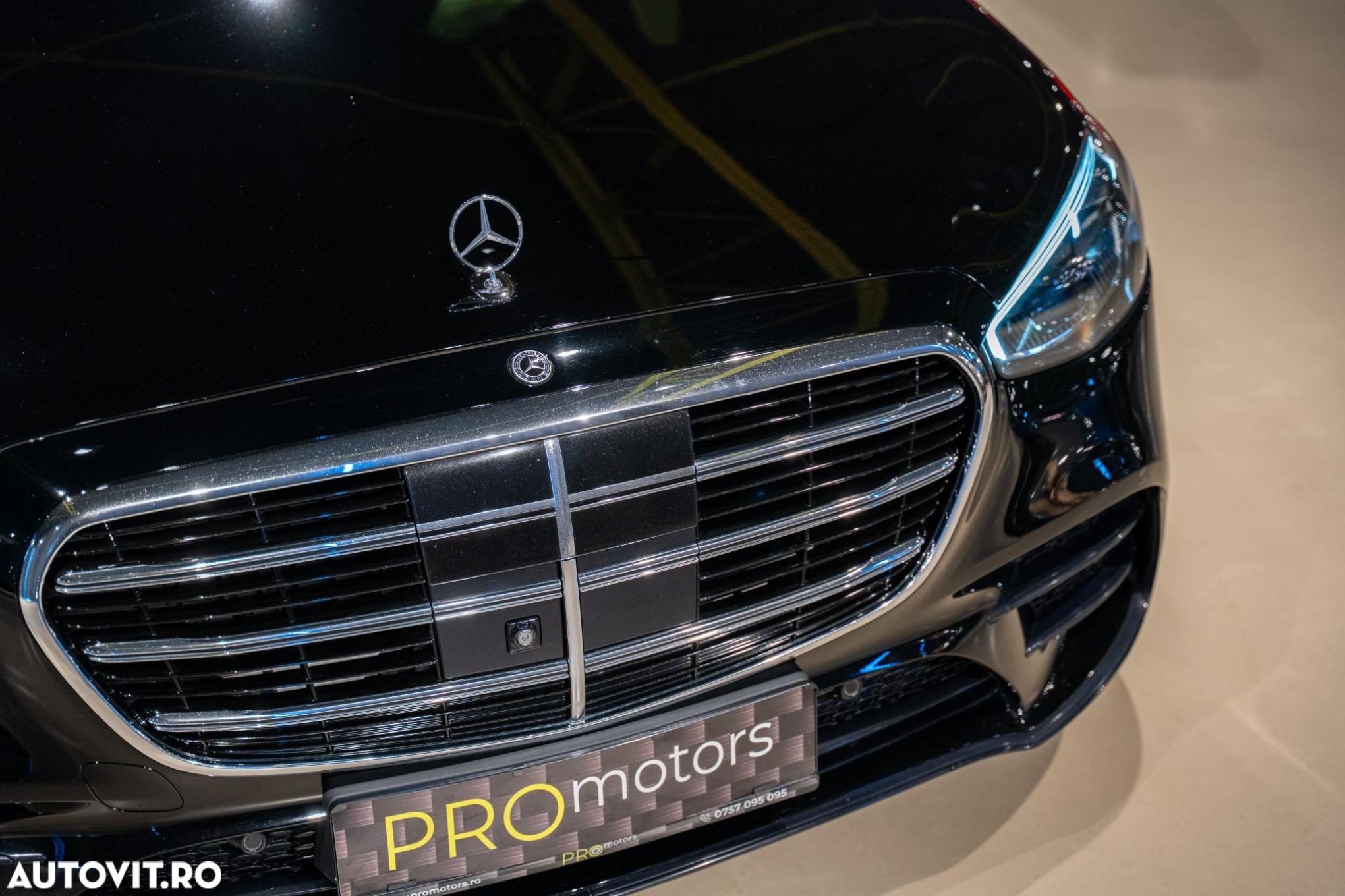 Mercedes-Benz S - 8