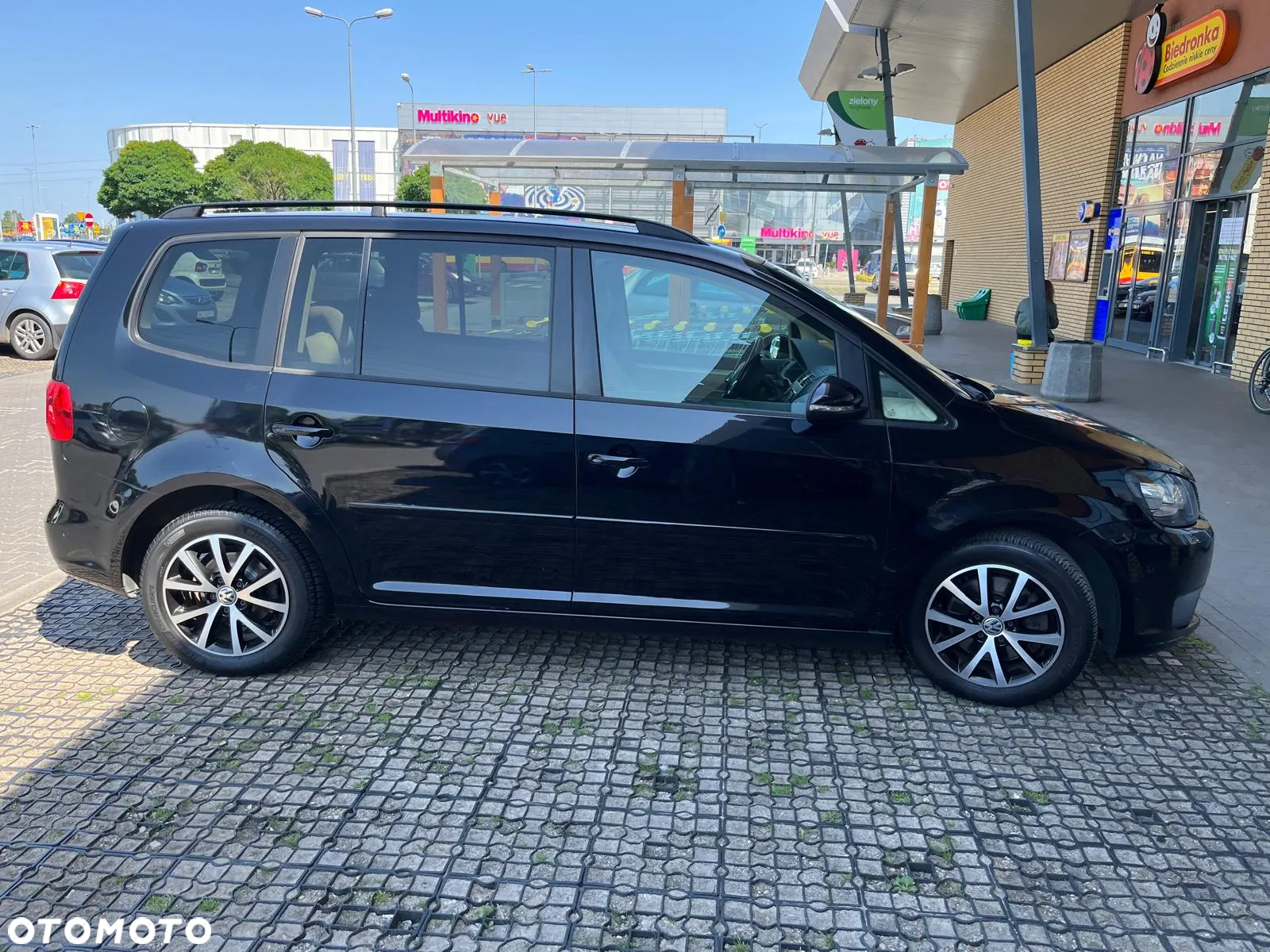 Volkswagen Touran 2.0 TDI DPF BlueMotion Technology Highline - 3