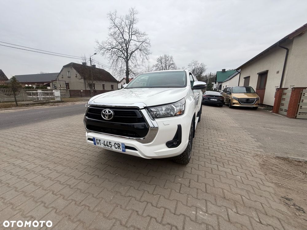 Toyota Hilux - 5