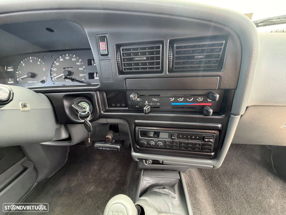 Toyota Hilux 2.4 D LN145LPT Cab Dupla - 38
