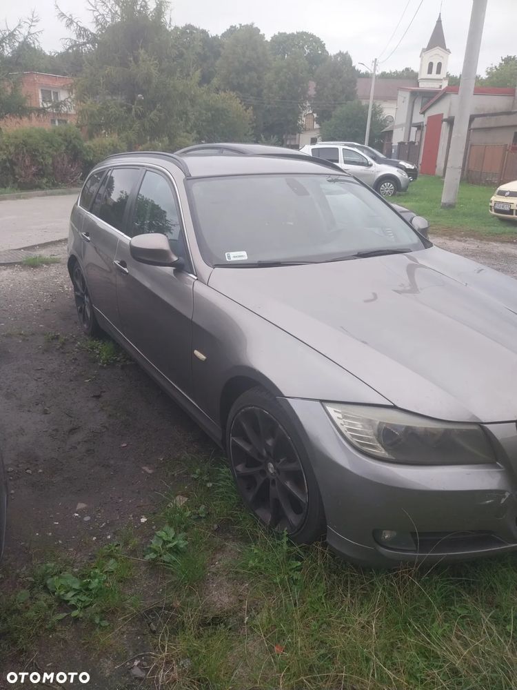 BMW Seria 3 318d - 4