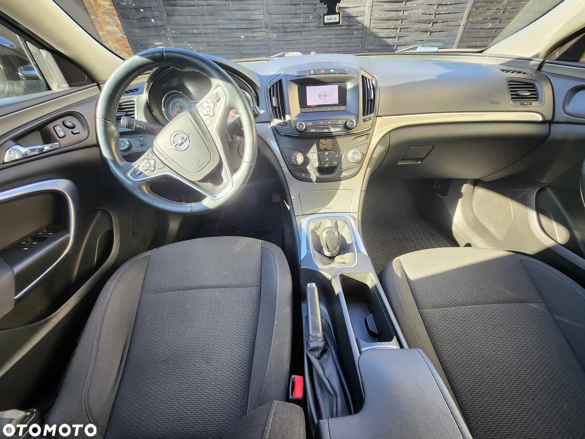 Opel Insignia - 8
