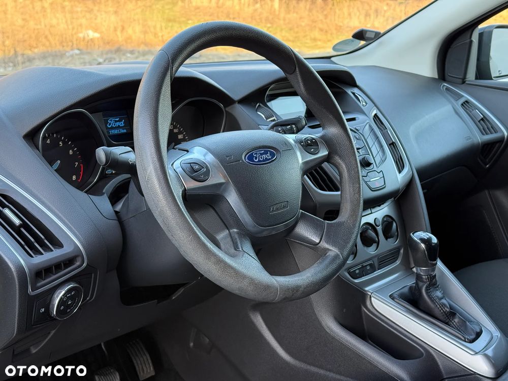 Ford Focus - 25