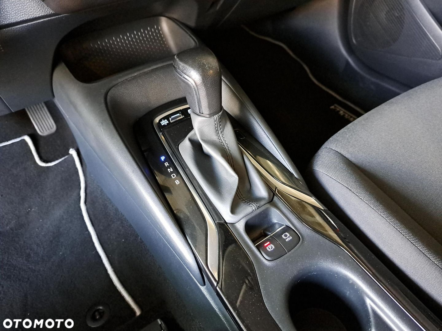 Toyota Corolla - 24