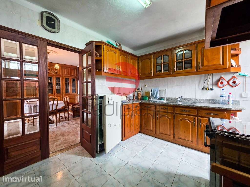 MORADIA T3 C/ GARAGEM E ANEXO - Grande imagem: 2/21