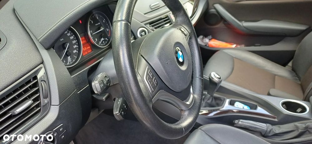 BMW X1 sDrive18d - 24
