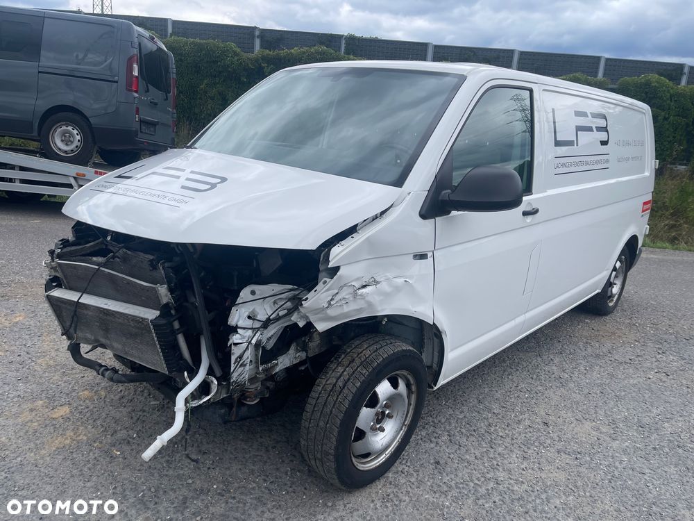 Volkswagen Transporter - 9