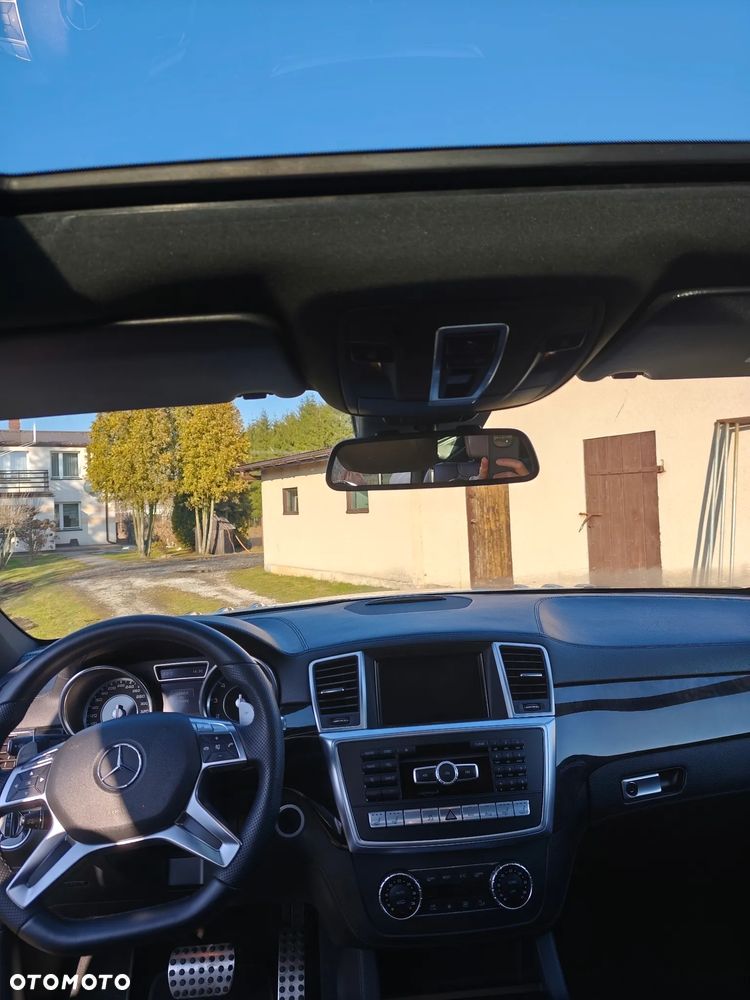 Mercedes-Benz GL - 9