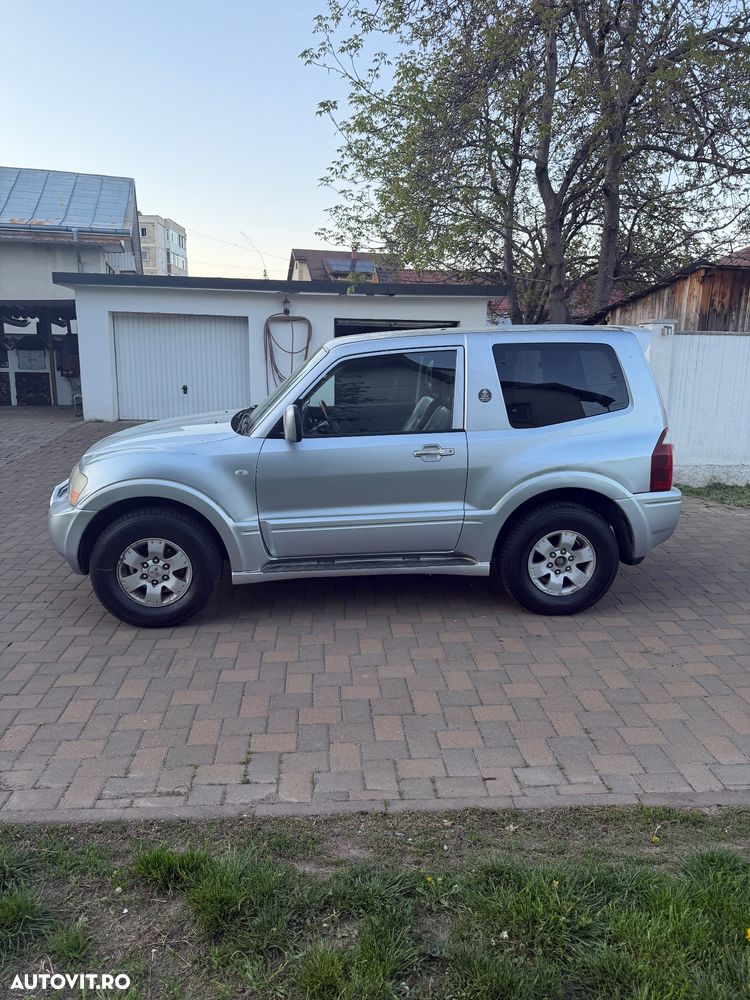 Mitsubishi Pajero 3.2 DI-D Automatik Liberty - 3