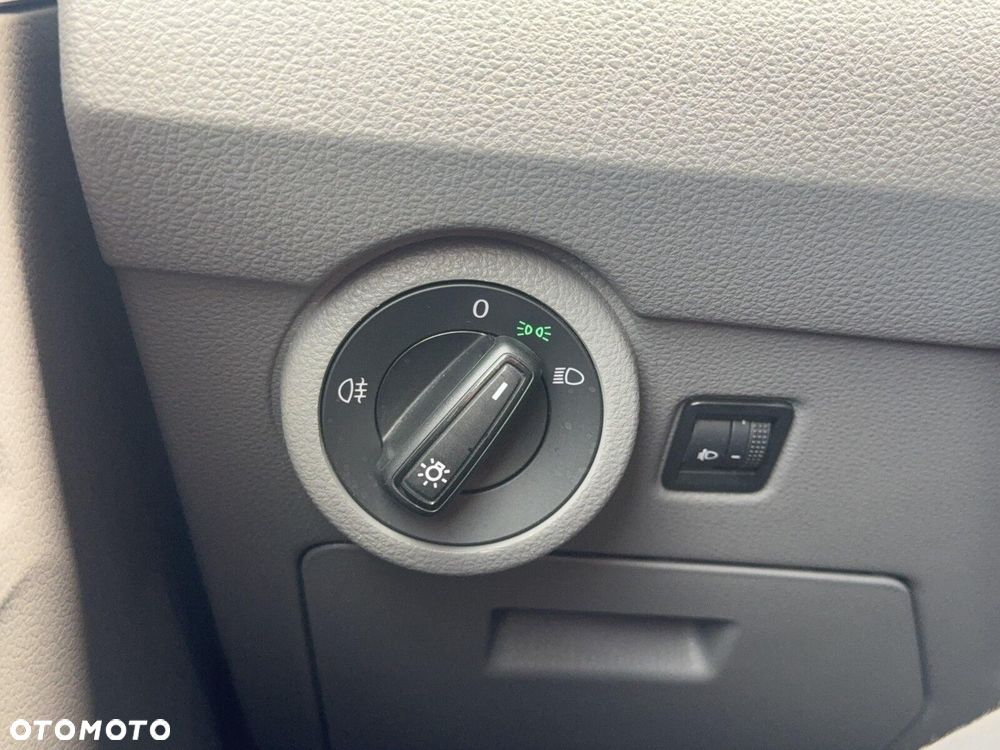 Volkswagen Transporter 2.0 TDI /150 KM FURGON MANULA - 26