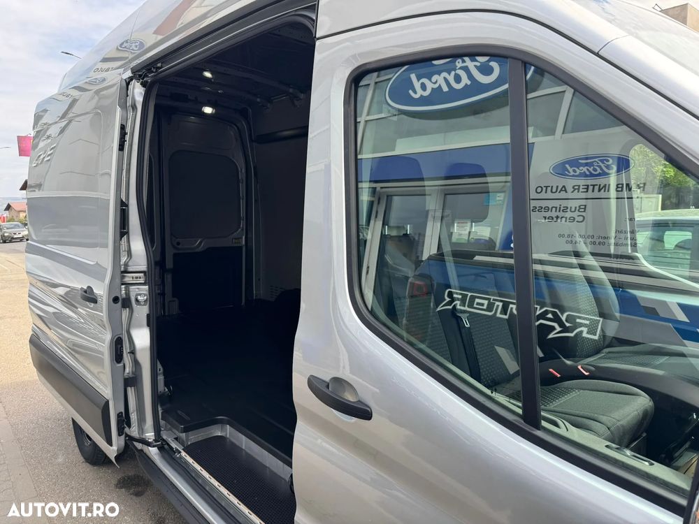 Ford TRANSIT VAN - 13