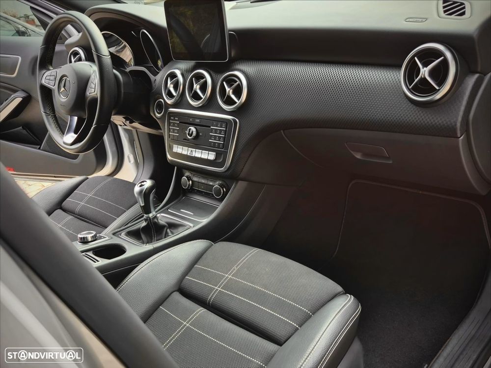Mercedes-Benz A 200 d Urban - 14