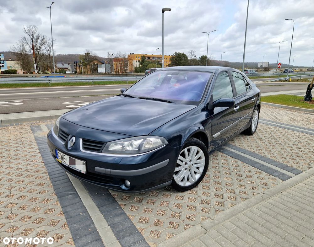 Renault Laguna - 1