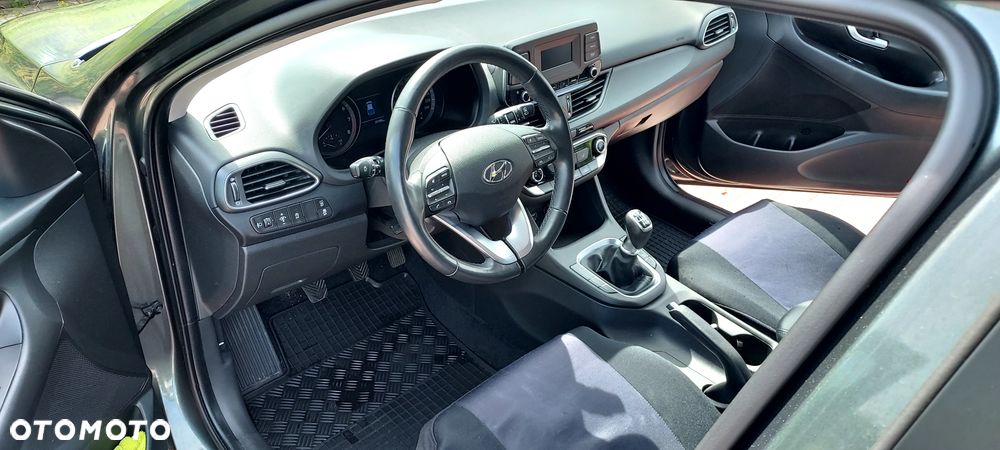 Hyundai i30 1.5 DPI Smart - 5