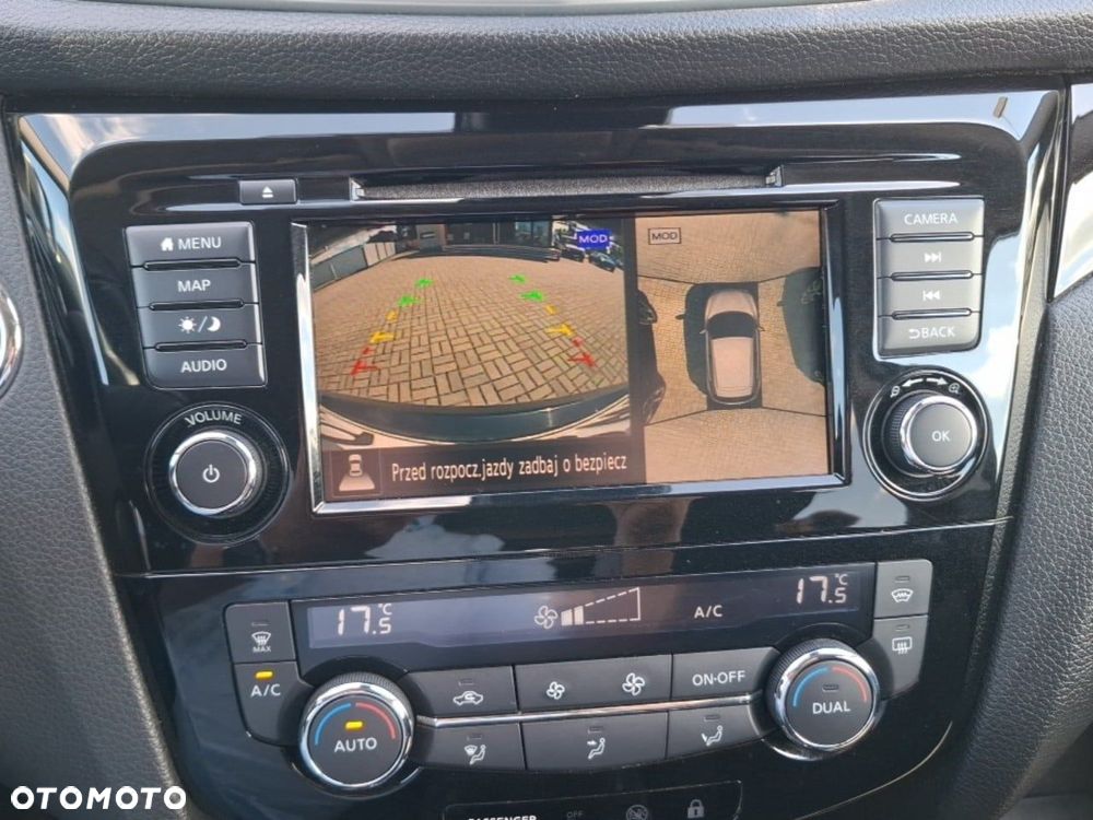 Nissan Qashqai 1.3 DIG-T N-Connecta DCT - 26