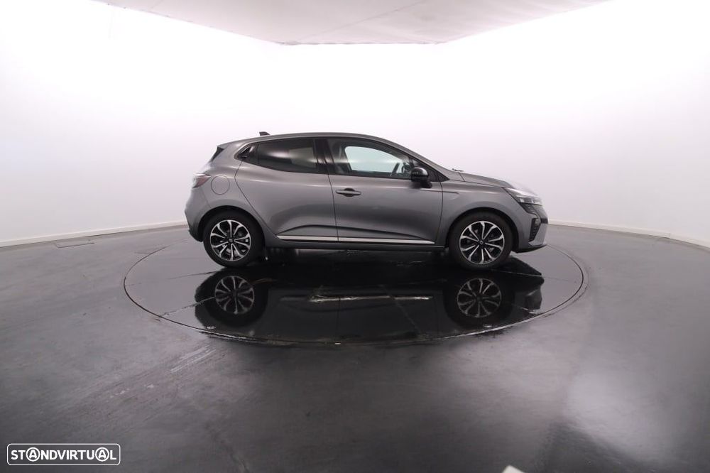 Renault Clio 1.0 TCe Techno Bi-Fuel - 9