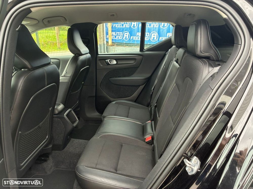 Volvo XC 40 1.5 T3 Momentum Tech Edition - 23