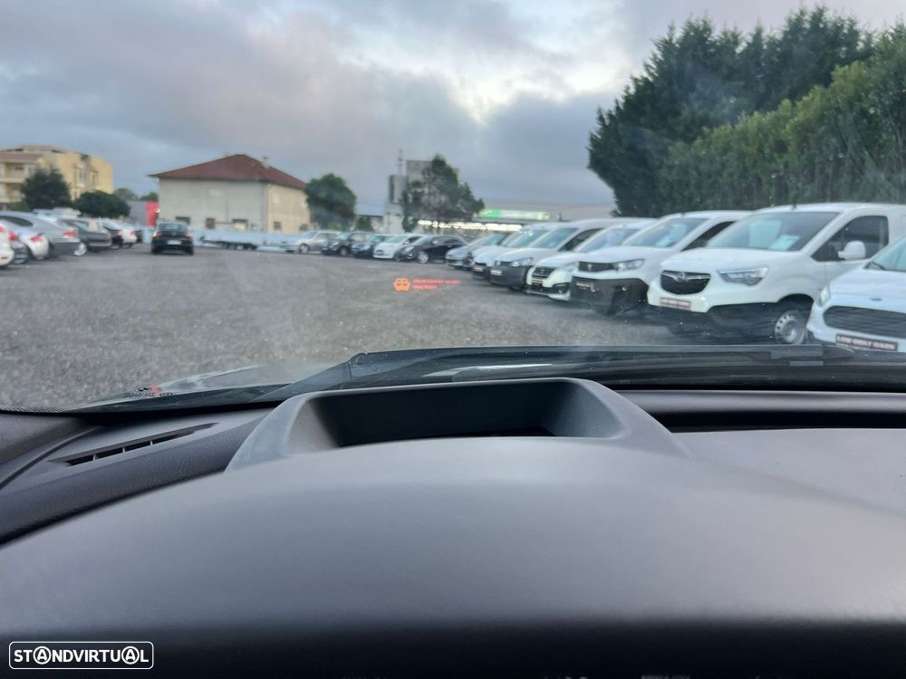 BMW 630 Ci SMG - 25