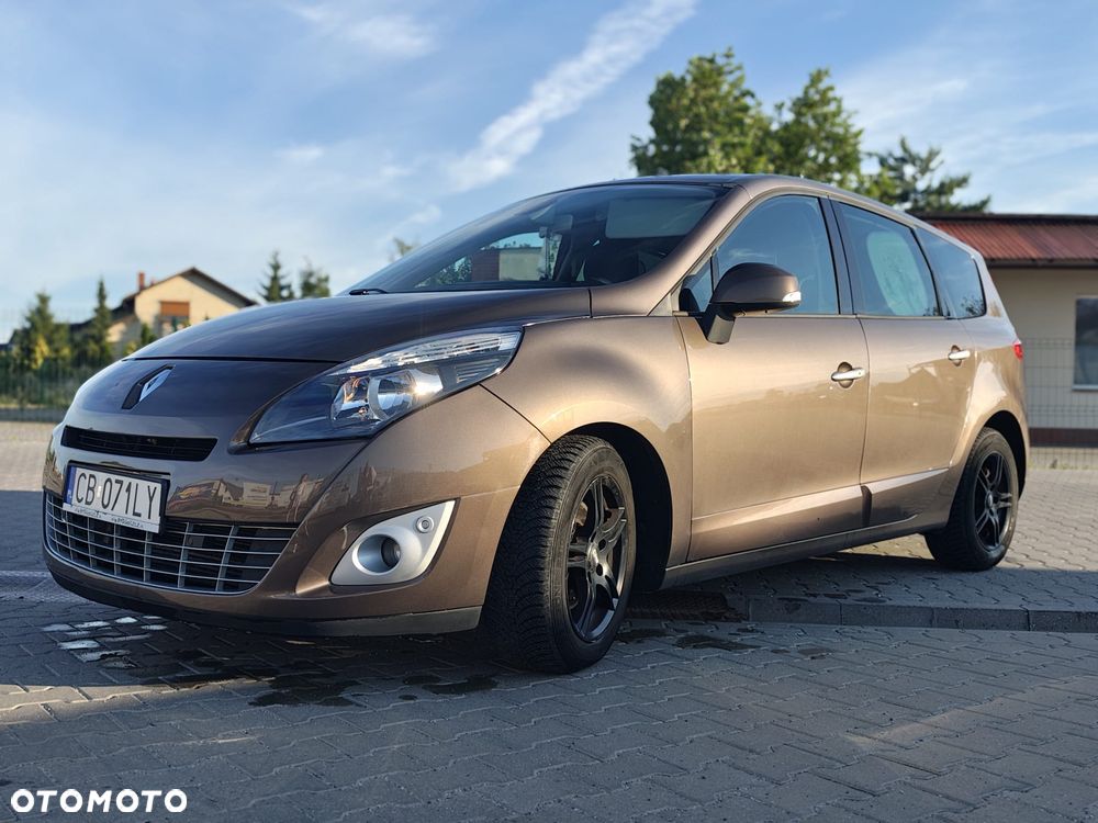 Renault Grand Scenic - 1