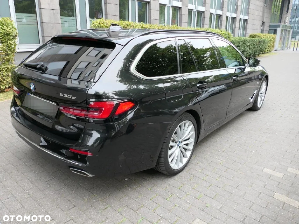 BMW Seria 5 520e Luxury Line - 3