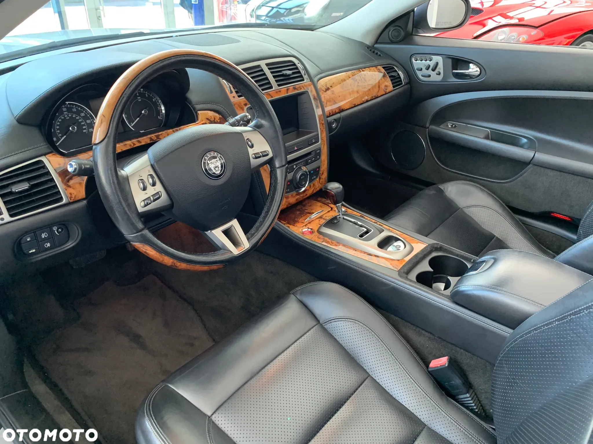 Jaguar XK 4.2 Coupe - 18