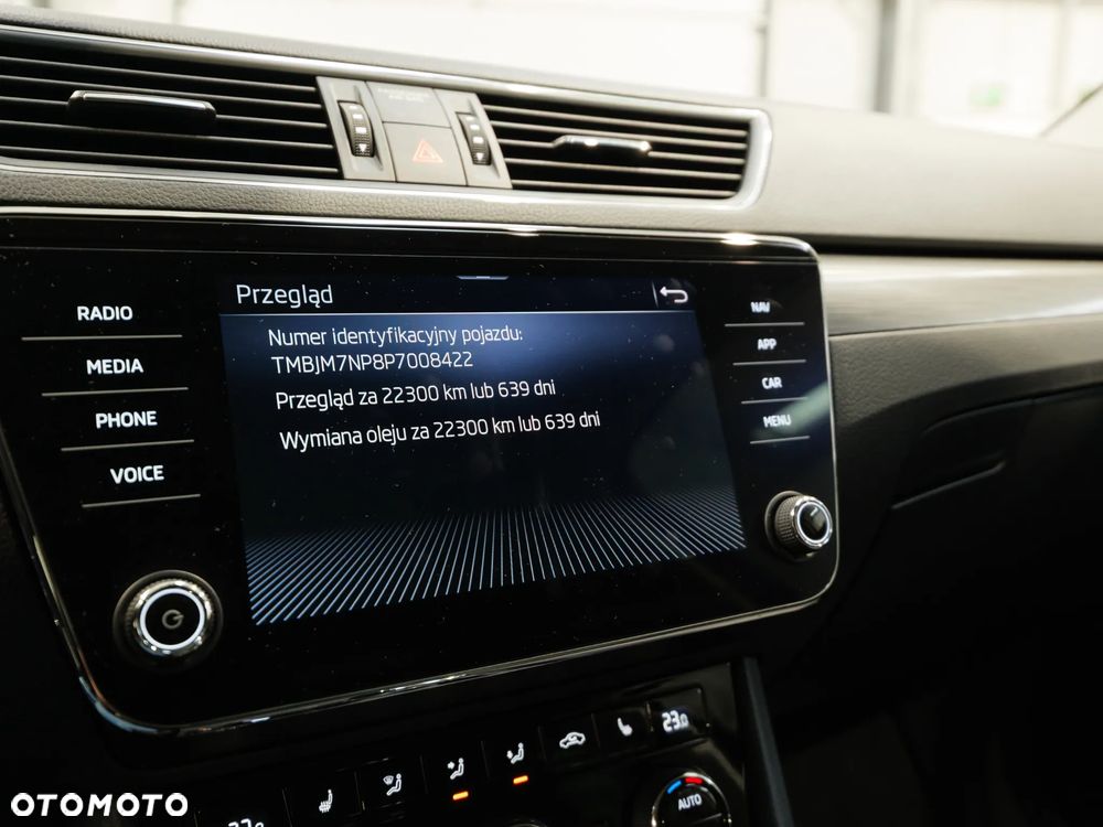 Skoda Superb 2.0 TSI Style DSG - 35