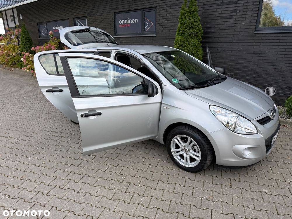 Hyundai i20 - 13