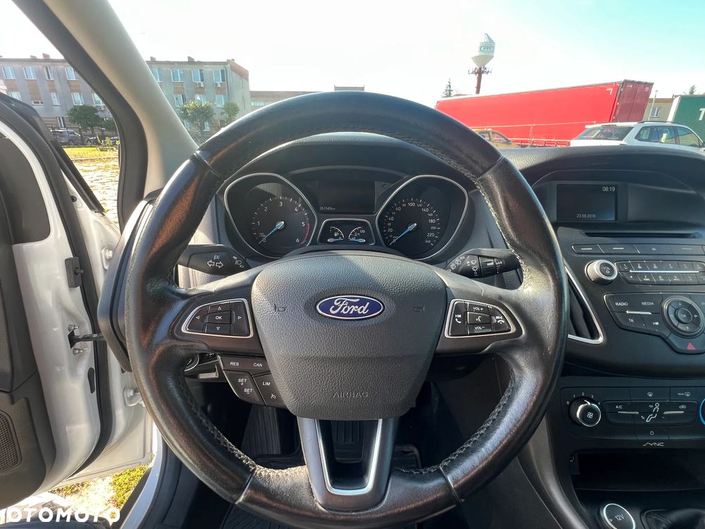 Ford Focus - 17