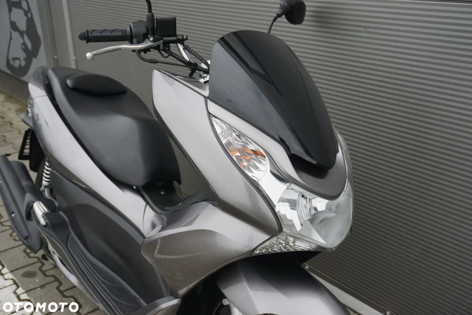 Honda PCX - 9