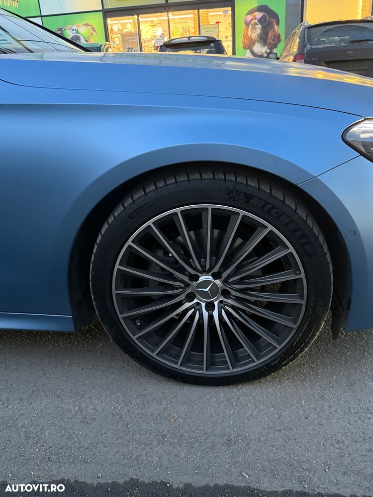 Mercedes-Benz E 220 d 4Matic 9G-TRONIC Edition AVANTGARDE - 11