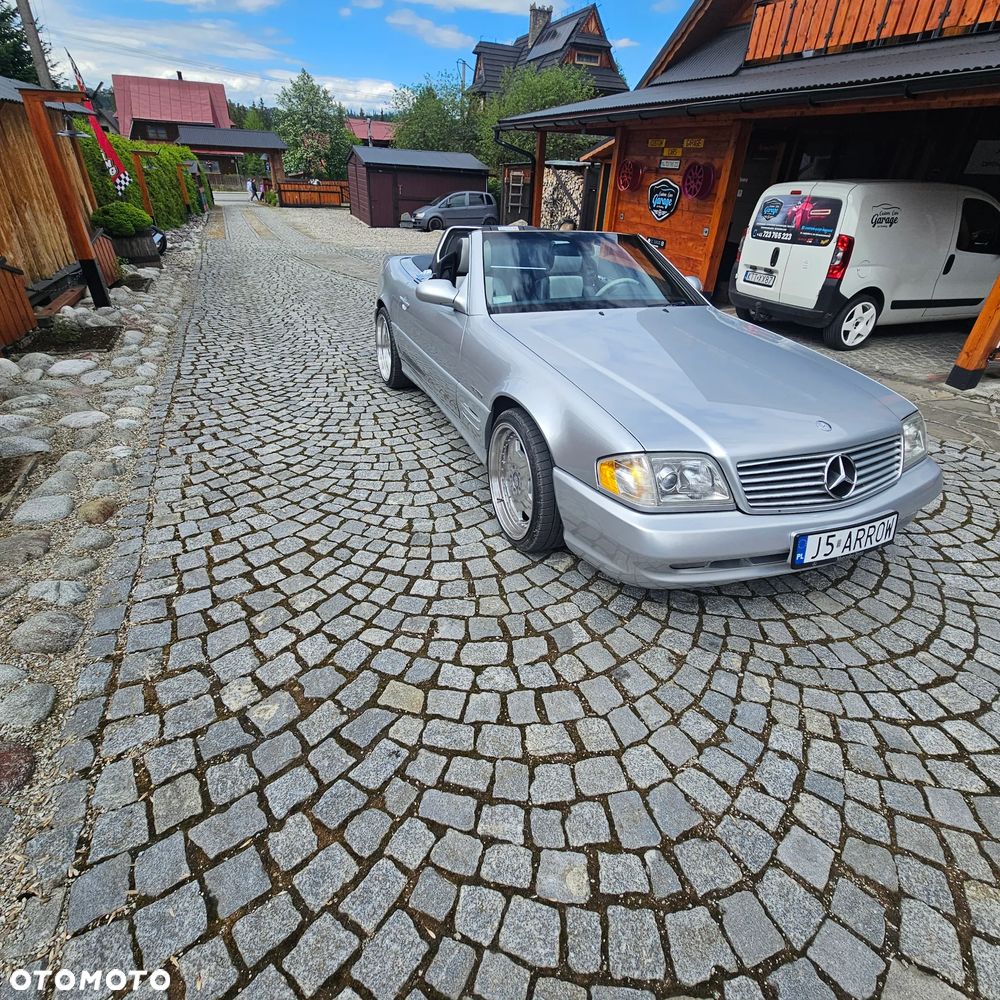 Mercedes-Benz SL - 21