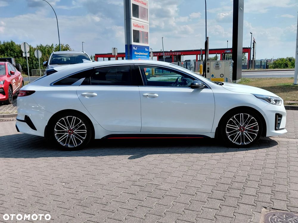 Kia ProCeed - 7