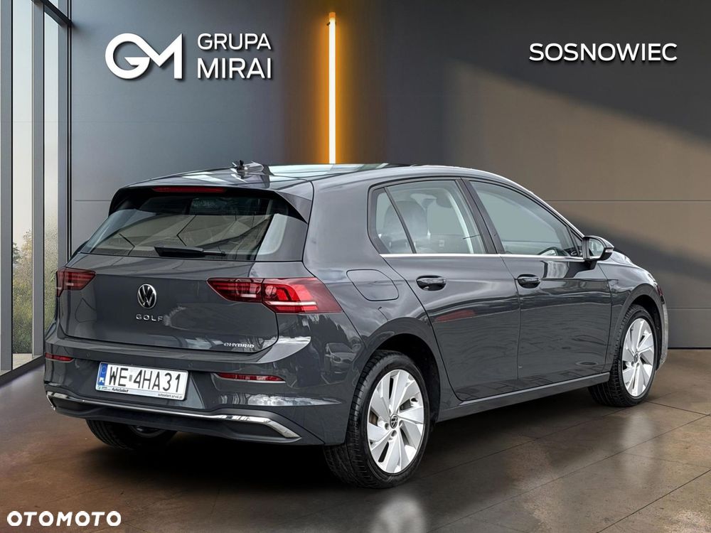 Volkswagen Golf 2025 photo 5