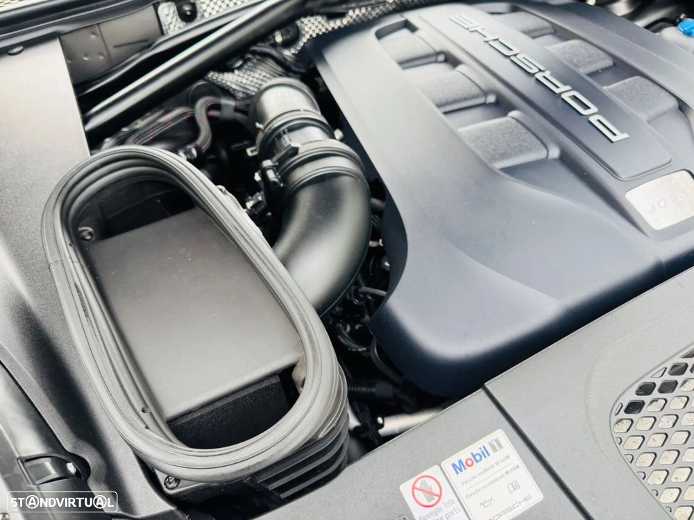 Porsche Macan S - 58