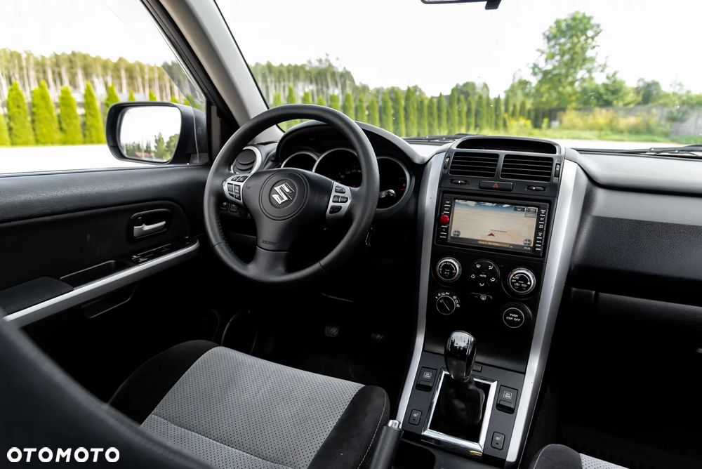 Suzuki Grand Vitara 1.9 DDiS Comfort+ DPF - 25