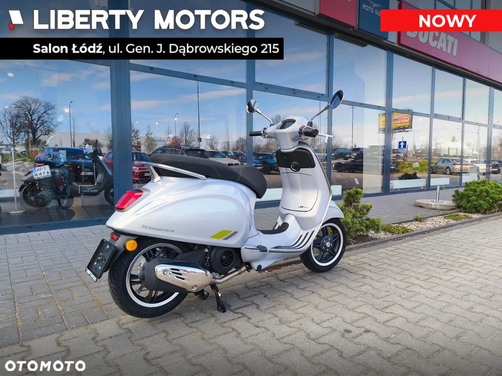 Vespa Primavera - 3