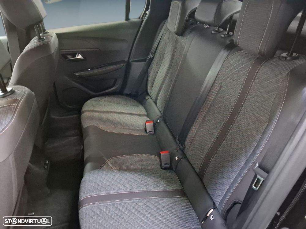 Peugeot 208 1.2 Hybrid Allure e-DCS6 — fotografia 14