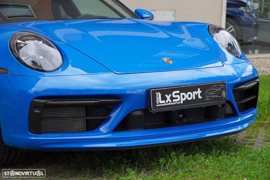 Porsche 911 (992) Carrera 4 GTS PDK - 8