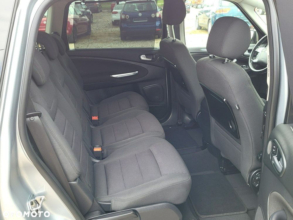 Ford S-Max - 29